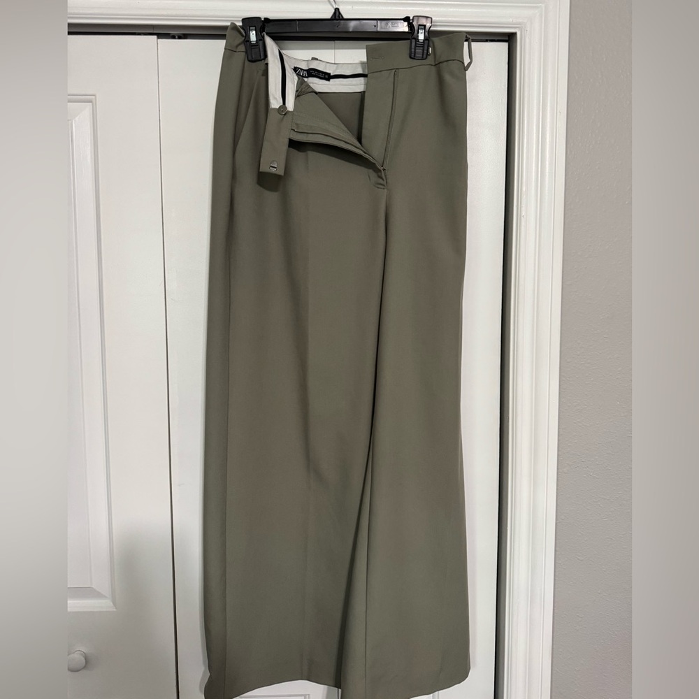 Zara green Khaki High-Waisted Pants